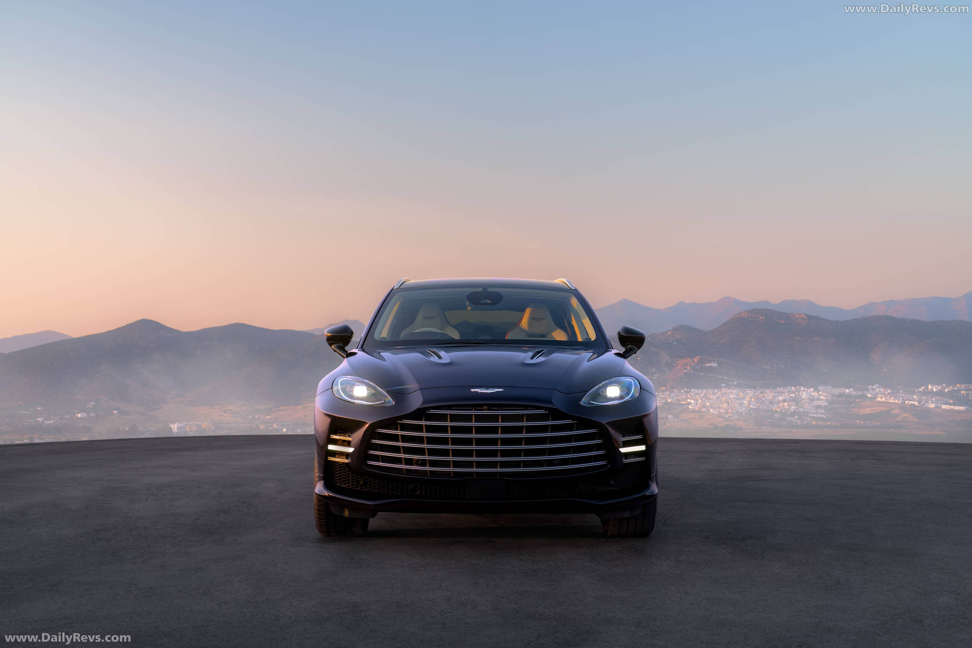 2027 Aston Martin DBX GT Front View